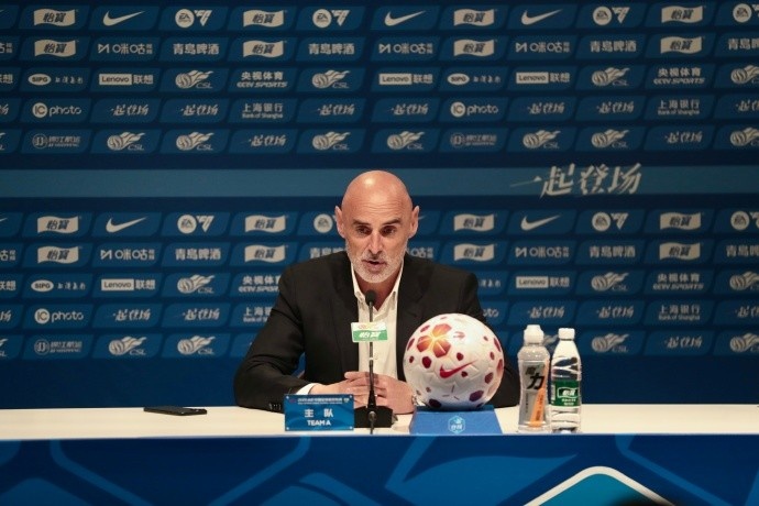 星空体育APP下载-穆斯卡特赛后总结：球队踢出了信念与勇气，对大家的表现感到自豪